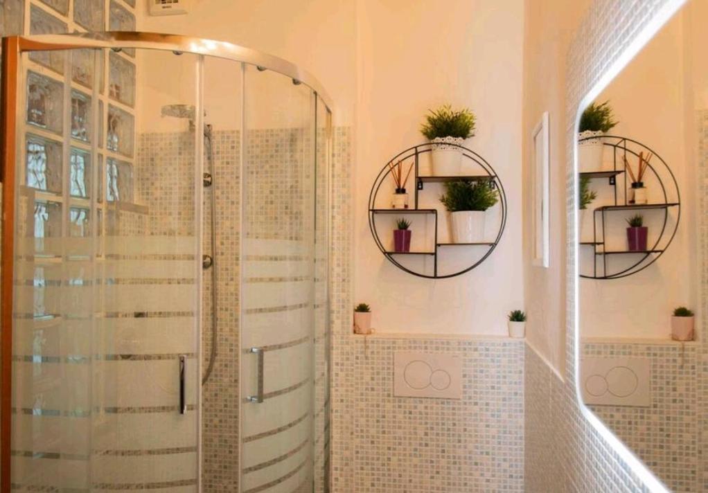 Bilocale Sforza Milano Centro !! Apartment Luaran gambar